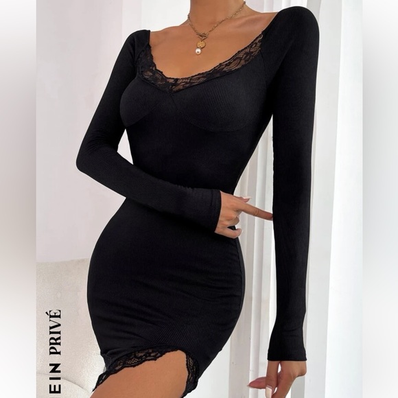 Small black dress - Picture 1 of 1